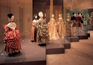 Fashion History 'Elégance et Modes en France au XVIII siècle', November 1991 - March 1992, at Musée des Arts de la Mode et du Textile, Palais du Louvre, Paris