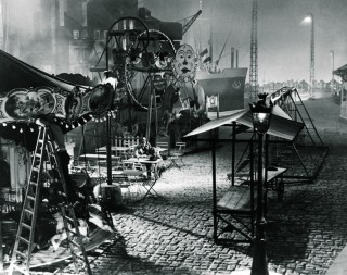 <strong>Still from 'Quai des brumes', (1938)</strong><br /> The French poetic realist films of the 1930s mixed romantic crime thrillers with fatalism in low-life, fog-shrouded settings. Here deserter Jean (Jean Gabin) tries to save Nelly (Mich&egrave;le Morgan) from a life of crime.
