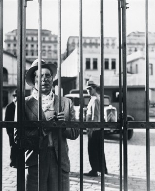 Film Noir <strong>Still from 'Pépé le Moko' (1937)</strong><br /> Whilst in Algiers' Casbah, Pépé (Jean Gabin) can easily elude the police. However, after meeting a Parisian tourist he longs for his freedom and to catch the boat home. In the final moments, having been lured out of the Casbah, Pépé must watch his boat sail away.