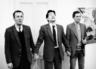 Martin Kippenberger, Werner B&uuml;ttner, Albert Oehlen, opening of the exhibition <em>Women in the life of my father</em>, Erhard Klein Gallery, Bonn, 1984. Foto: Wilhelm Sch&uuml;rmann