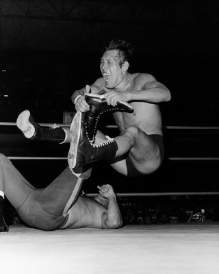 Exquisite Mayhem - The Spectacular and Erotic World of Wrestling