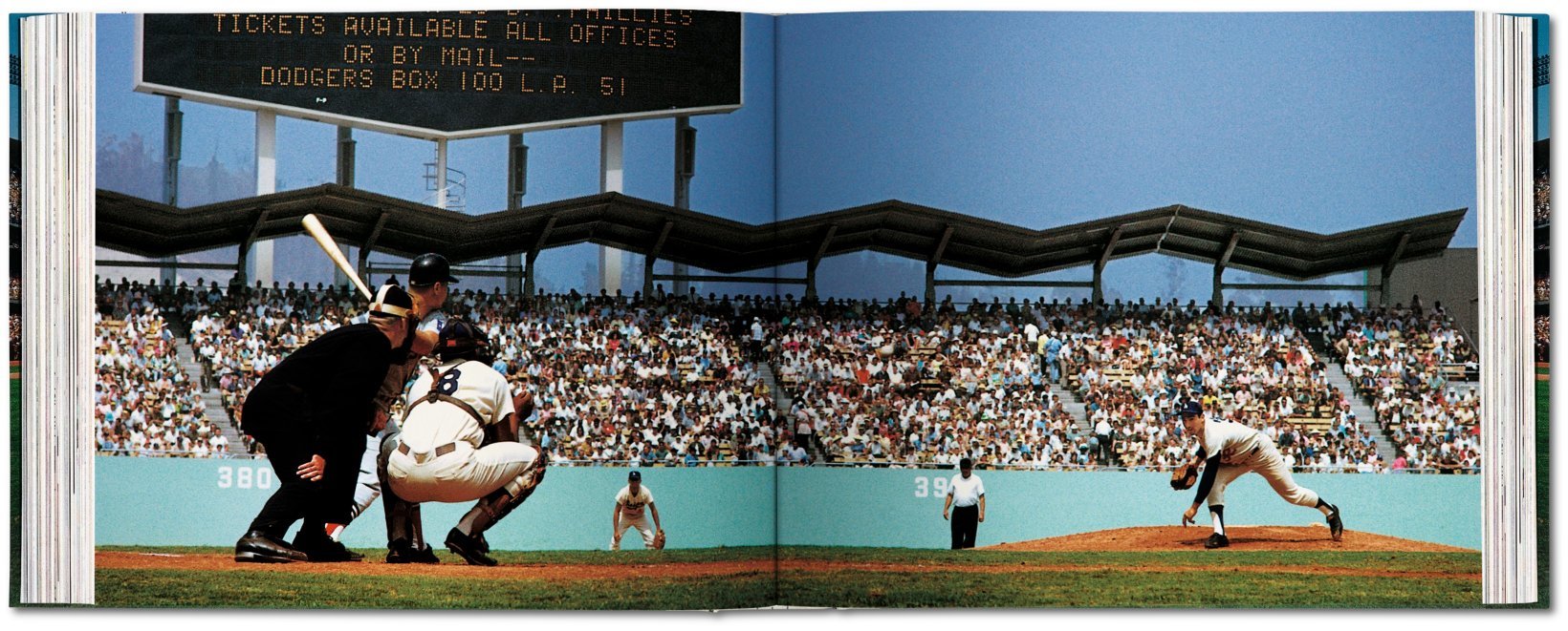 Neil Leifer. The Golden Age of Baseball (Limited Edition) TASCHEN Books