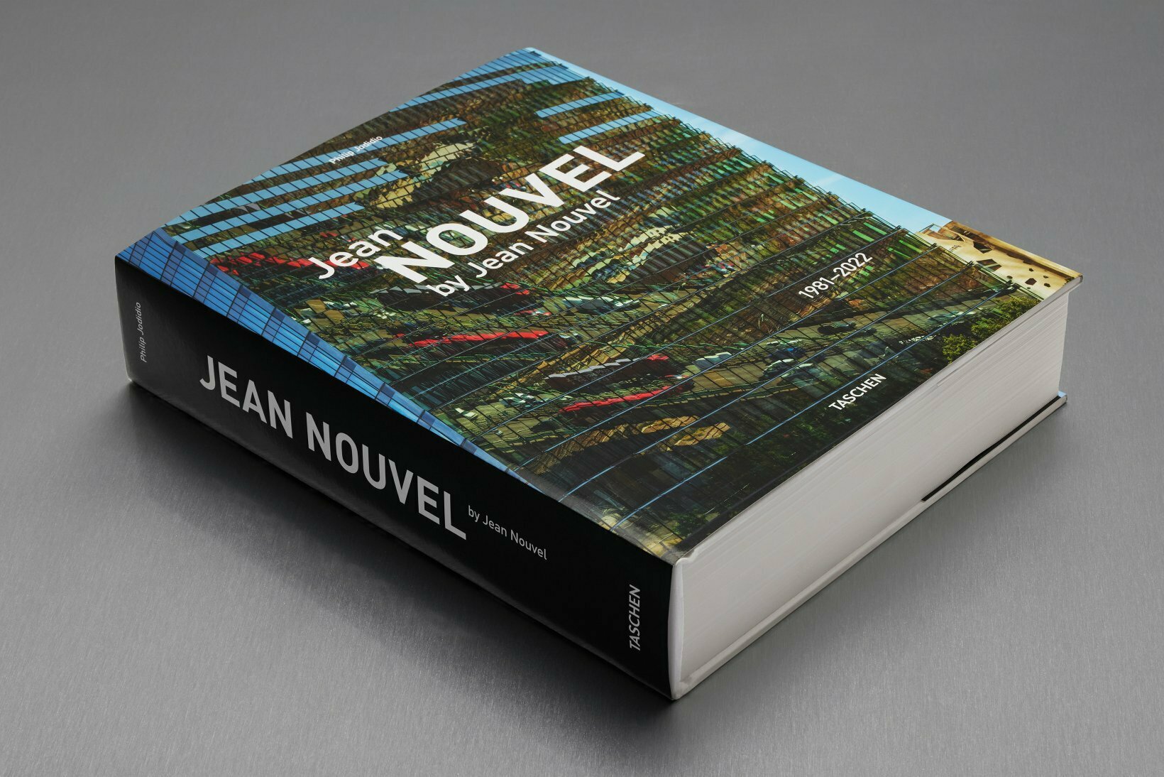 Jean Nouvel by Jean Nouvel. 19812022 Éditions TASCHEN
