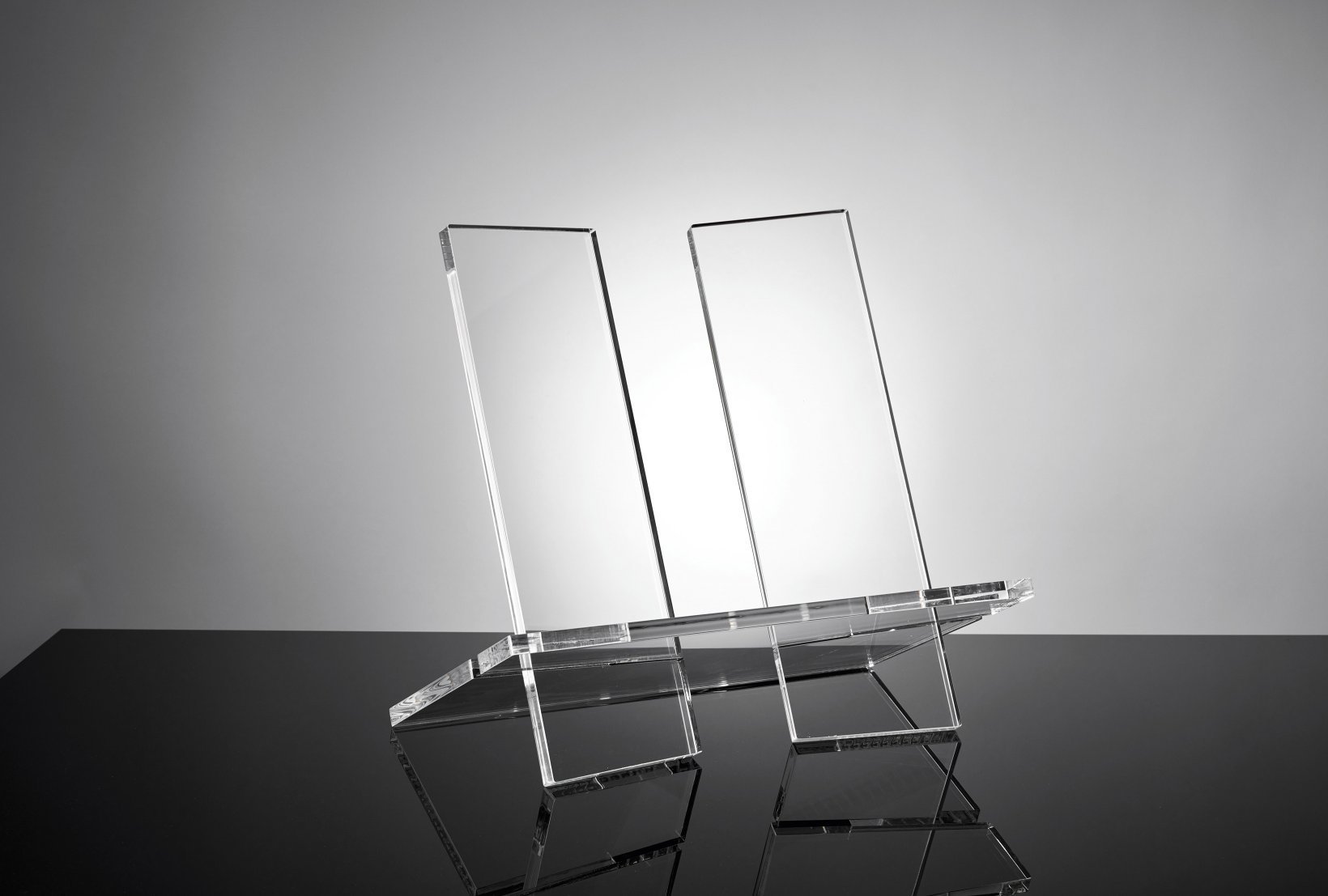 Bookstand. Size XL TASCHEN Books