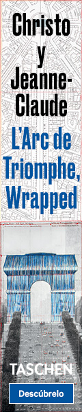 Christo and Jeanne-Claude. L’Arc de Triomphe, Wrapped (Advance Edition)
