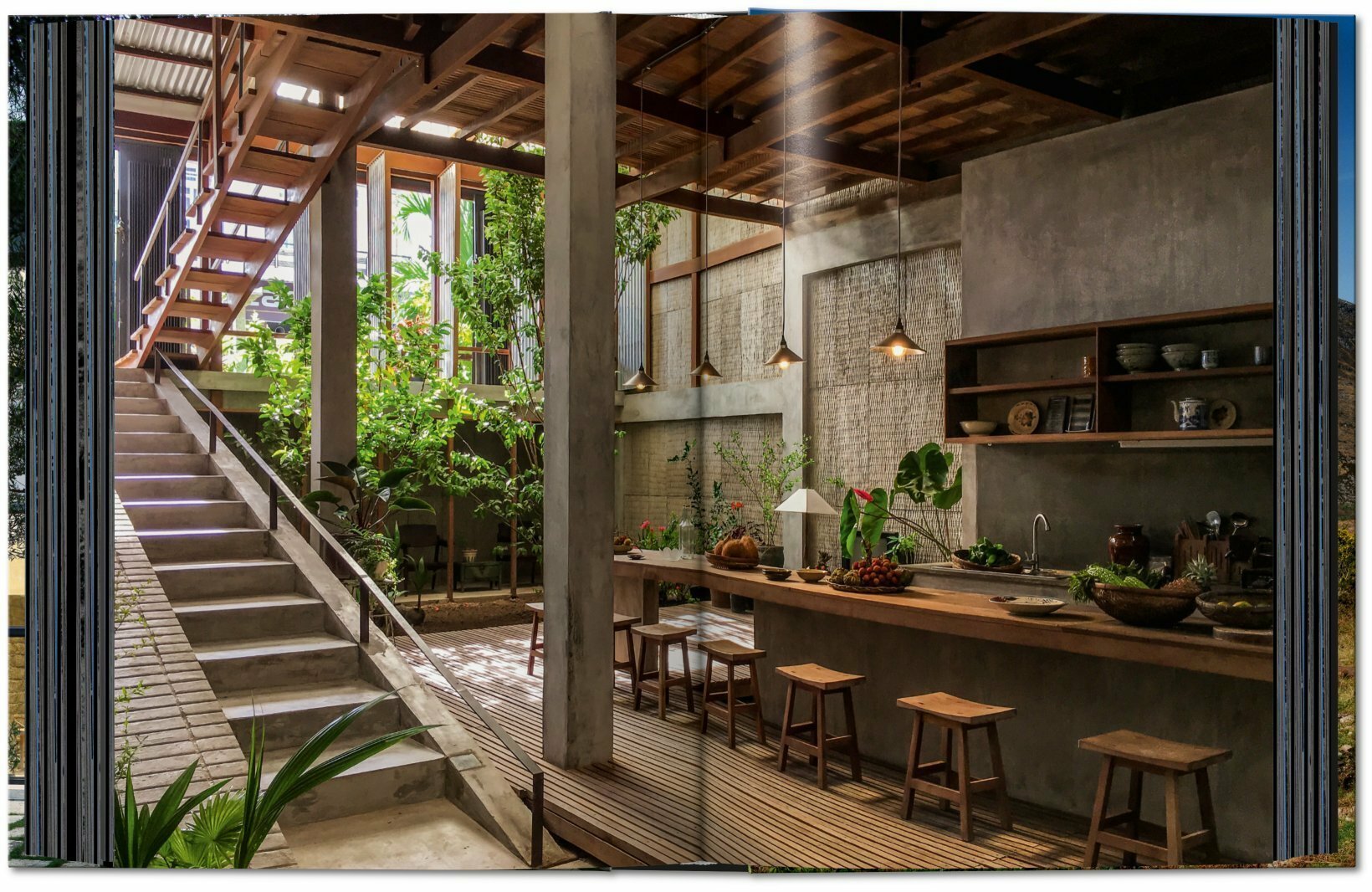 Homes For Our Time. Contemporary Houses Around The World-3